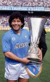 Maradona con la Coppa UEFA
